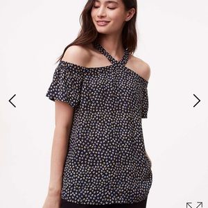 🚩LOFT Cold-Shoulder Top